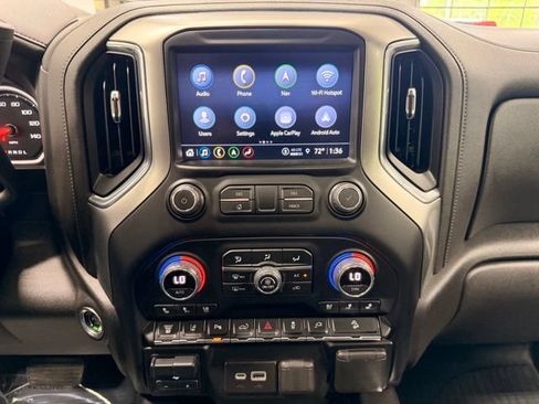 Used 2022 Chevrolet Silverado 2500 LTZ w/ LTZ Premium Package AWD/4WD image 41