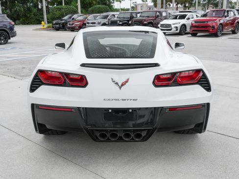 Used 2014 Chevrolet Corvette Stingray Coupe RWD image 9
