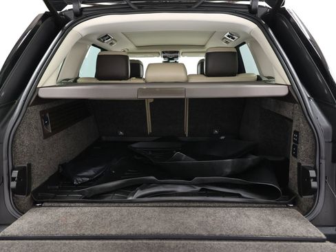 Used 2021 Land Rover Range Rover P525 Westminster Edition image 55