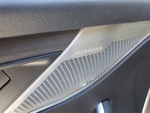 Used 2021 Jaguar F-PACE S image 15