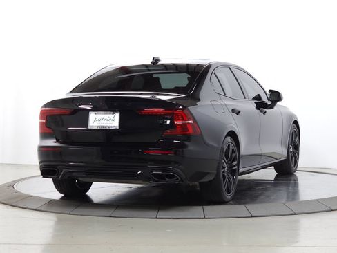 Used 2022 Volvo S60 B5 Momentum w/ Premium Package AWD/4WD image 8