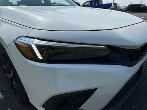 Used 2023 Honda Civic Sport image 12