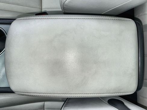 Used 2017 INFINITI Q60 w/ Cargo Package image 35