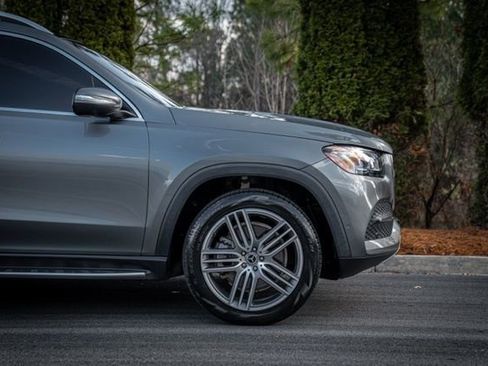 Used 2022 Mercedes-Benz GLS 450 4MATIC image 14