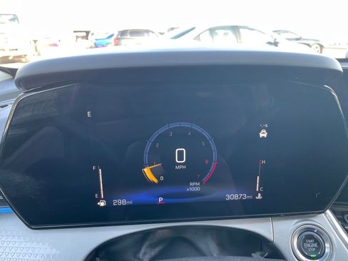 Used 2025 Chevrolet Trax LT w/ LT Convenience Package image 43