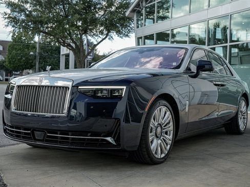 New 2025 Rolls-Royce Ghost image 6