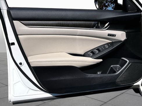 Used 2020 Honda Accord EX-L image 22