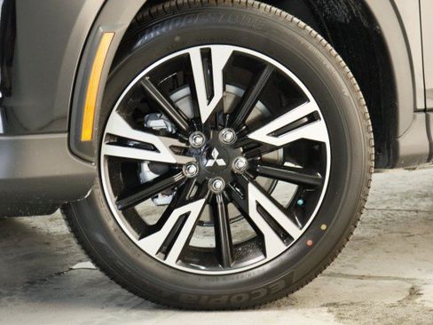 New 2026 Mitsubishi Eclipse Cross SE AWD/4WD image 3