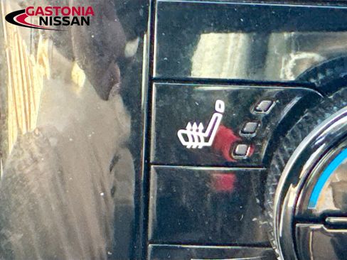 Used 2023 Nissan Rogue SL image 25