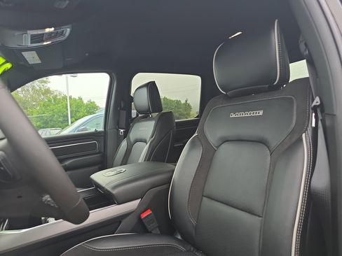 Used 2025 RAM 1500 Laramie image 12