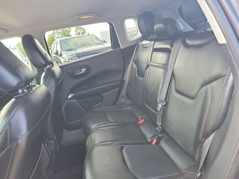 Used 2018 Jeep Compass Trailhawk w/ Leather Interior Group AWD/4WD image 27