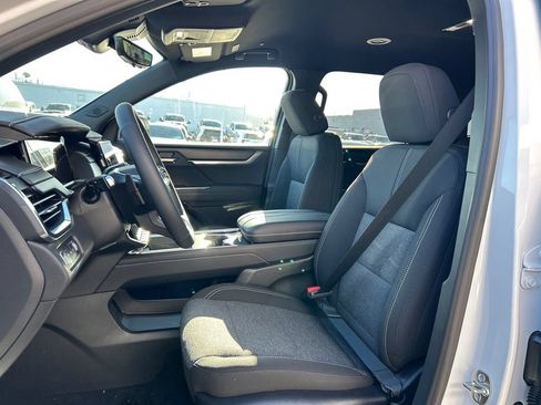 New 2026 GMC Acadia Elevation AWD/4WD image 18