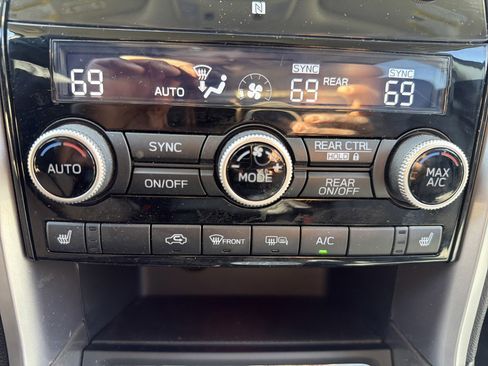 Certified 2021 Subaru Ascent Limited w/ Popular Package #2A image 23