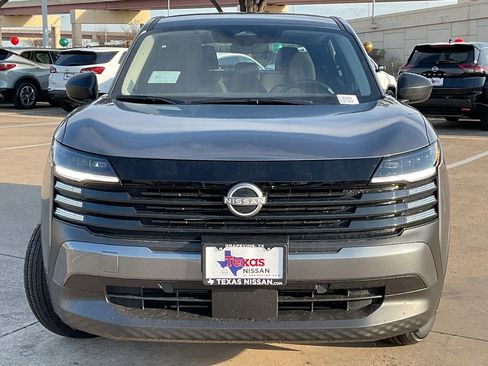 New 2026 Nissan Kicks S image 3