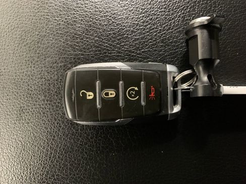 Used 2019 RAM 1500 Big Horn image 16