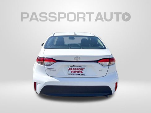 Used 2024 Toyota Corolla LE image 6
