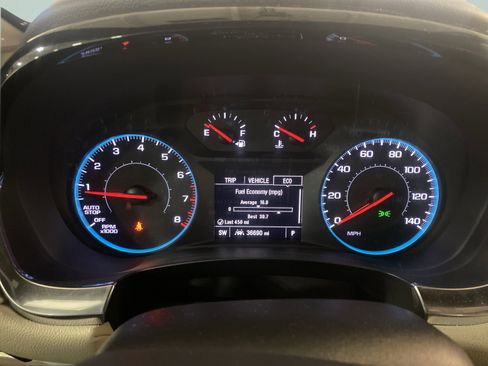 Used 2023 Chevrolet Traverse LS image 20