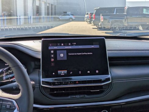 Used 2024 Jeep Compass Latitude w/ Convenience Group image 16