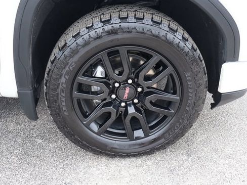 Used 2023 GMC Sierra 1500 Elevation w/ X31 Off-Road Package AWD/4WD image 11