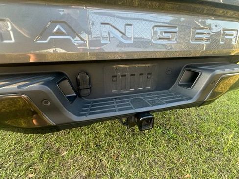 Used 2024 Ford Ranger Lariat w/ FX4 Off-Road Package image 16