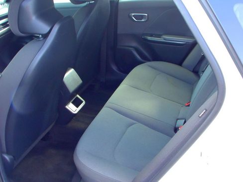 Used 2025 Kia K4 FWD image 6