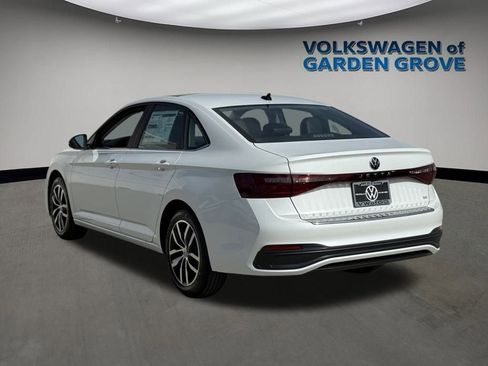New 2026 Volkswagen Jetta SE image 5
