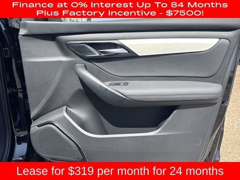 New 2025 VinFast VF 8 Plus image 29