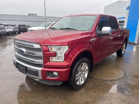 Used 2015 Ford F150 Platinum w/ Equipment Group 701A Luxury image 4