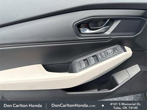 Used 2025 Honda Accord SE image 7