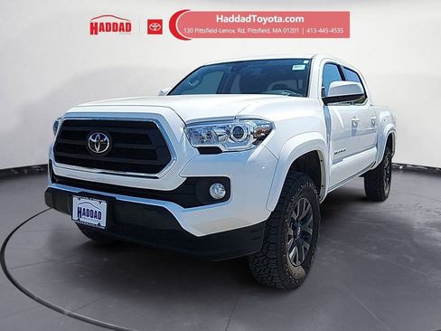 Used 2023 Toyota Tacoma SR5 AWD/4WD image 1