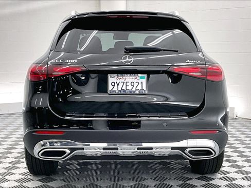 Used 2026 Mercedes-Benz GLC 300 4MATIC image 3