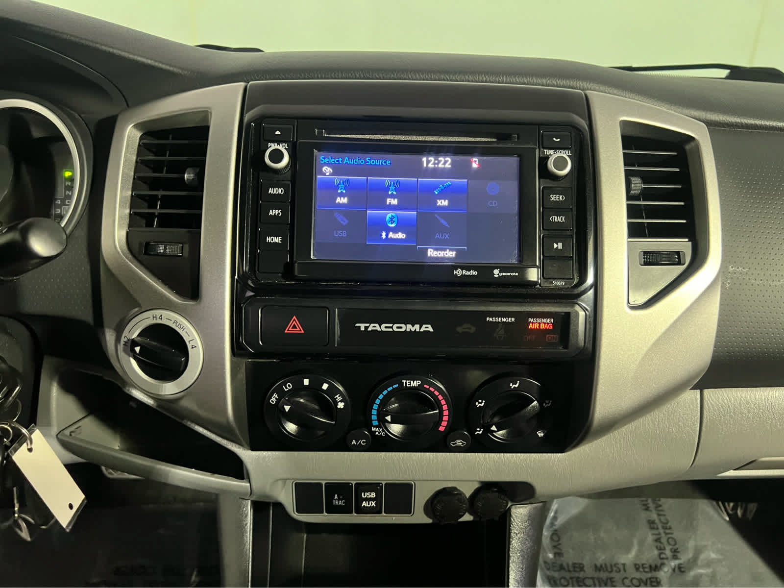 Used 2015 Toyota Tacoma 4x4 Double Cab w/ TRD Off-Road Package image 11