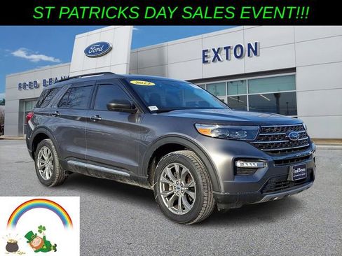 Certified 2022 Ford Explorer XLT w/ Equipment Group 202A image 1