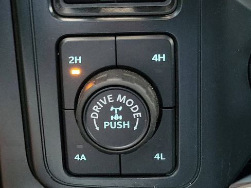 Used 2025 Ford F150 Raptor AWD/4WD image 16