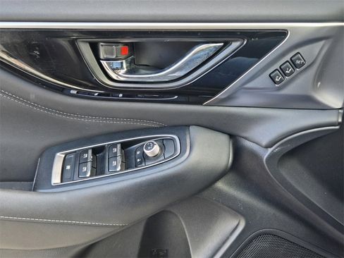 Used 2020 Subaru Outback Limited image 26