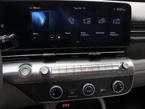 Used 2024 Hyundai Kona SE FWD image 13
