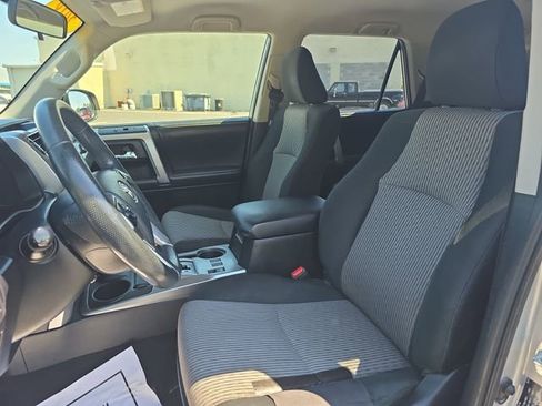 Used 2018 Toyota 4Runner SR5 AWD/4WD image 14