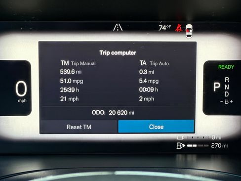 Certified 2023 Volvo XC60 T8 Plus w/ Protection Package Premier image 31