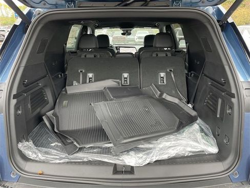 New 2026 Chevrolet Traverse LT w/ Driver Confidence Package image 23