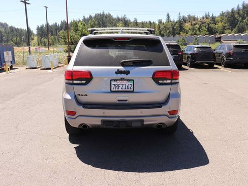 Used 2015 Jeep Grand Cherokee Altitude AWD/4WD image 6