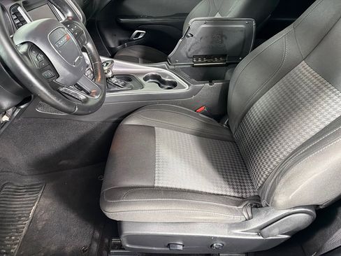 Used 2019 Dodge Challenger SXT w/ Driver Convenience Group image 12