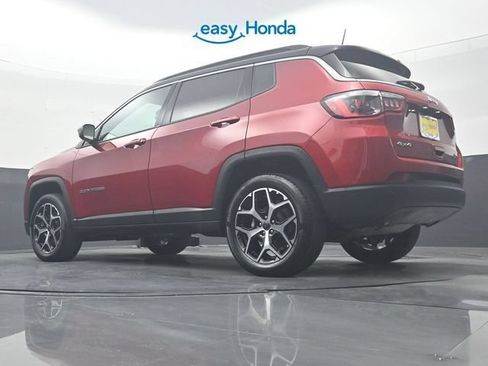 Used 2025 Jeep Compass Limited AWD/4WD image 30
