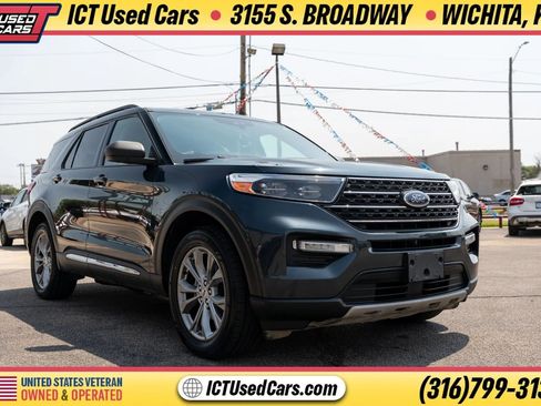 Used 2022 Ford Explorer XLT w/ Equipment Group 202A AWD/4WD image 8