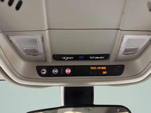 Used 2018 Chevrolet Equinox LS image 29