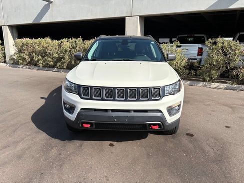 Used 2019 Jeep Compass Trailhawk AWD/4WD image 3