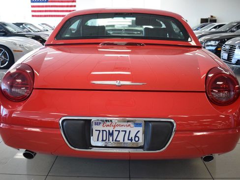 Used 2002 Ford Thunderbird Deluxe image 9