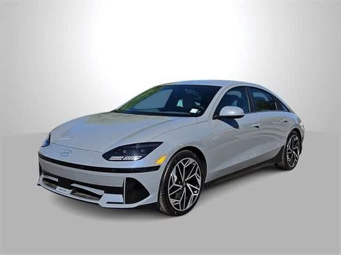 Used 2023 Hyundai Ioniq 6 SEL image 4