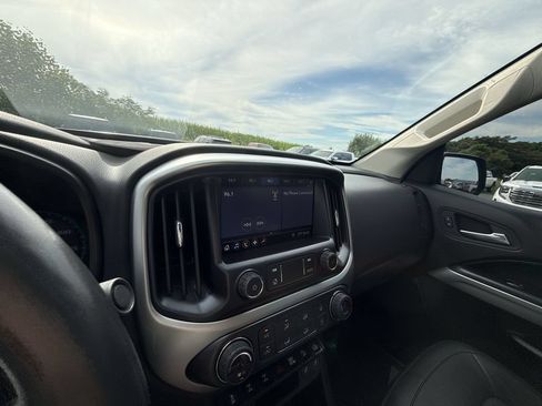 Certified 2022 Chevrolet Colorado ZR2 w/ Colorado ZR2 Bison Edition AWD/4WD image 19