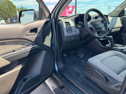 Used 2019 Chevrolet Colorado W/T w/ WT Convenience Package image 13