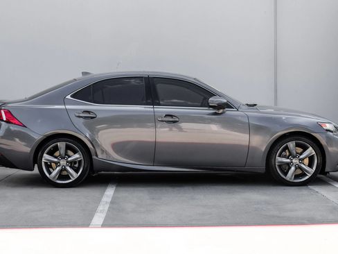 Used 2015 Lexus IS 350 w/ Navigation System Package RWD image 3